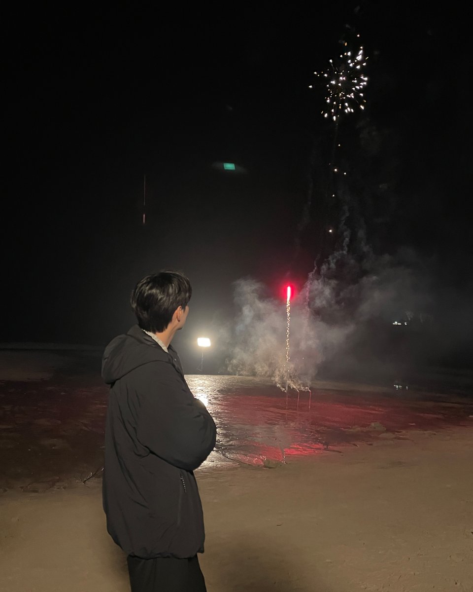 [#PHOTO]
이제 진짜 안녕 강해성👋

&amp;U : 그동안 해성이와 함께할 수 있어 
         행복했어💙💛

#KimJonghyeon #김종현
#EVERMOREENTERTAINMENT #에버모어엔터테인먼트
#소리사탕 #강해성 #찐찐찐찐막