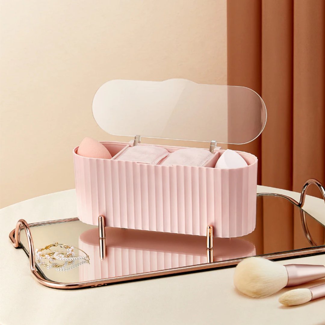 💄👄 Elevate your makeup storage game with our Chic Cosmetics Storage Box, a stunning blend of functionality and style that adds a touch of elegance to your vanity.
#CosmeticsStorageBox #MakeupOrganiser #ChicVanity #BeautyStorage #FlutedDesign #MakeupAddict #BeautyEnthusiast