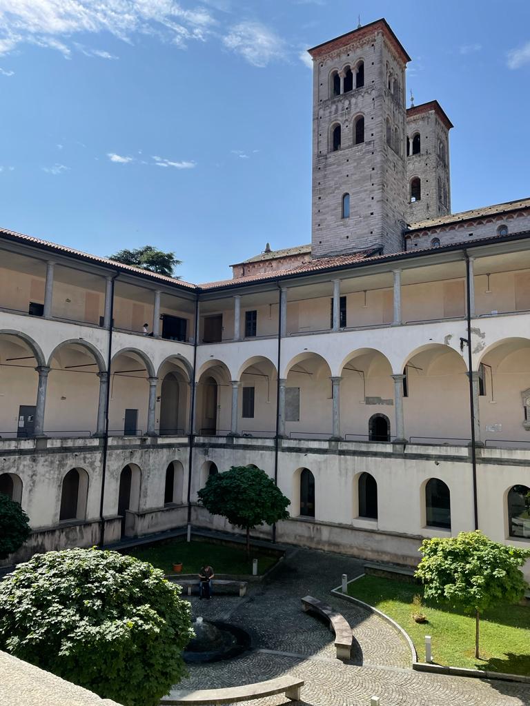 Marta Santos Silva (@martasantossi) on Twitter photo Short but well-enjoyed stay <a href="/Uni_Insubria/">Uninsubria</a> to speak at the Summer School on Comparative Environmental Law organised by Barbara Pozzo. I spoke of green sludge in European Consumer Law, a sneak preview of the chapter that will be published in my upcoming co-ed book w. Routledge. Short but well-enjoyed stay <a href="/Uni_Insubria/">Uninsubria</a> to speak at the Summer School on Comparative Environmental Law organised by Barbara Pozzo. I spoke of green sludge in European Consumer Law, a sneak preview of the chapter that will be published in my upcoming co-ed book w. Routledge.