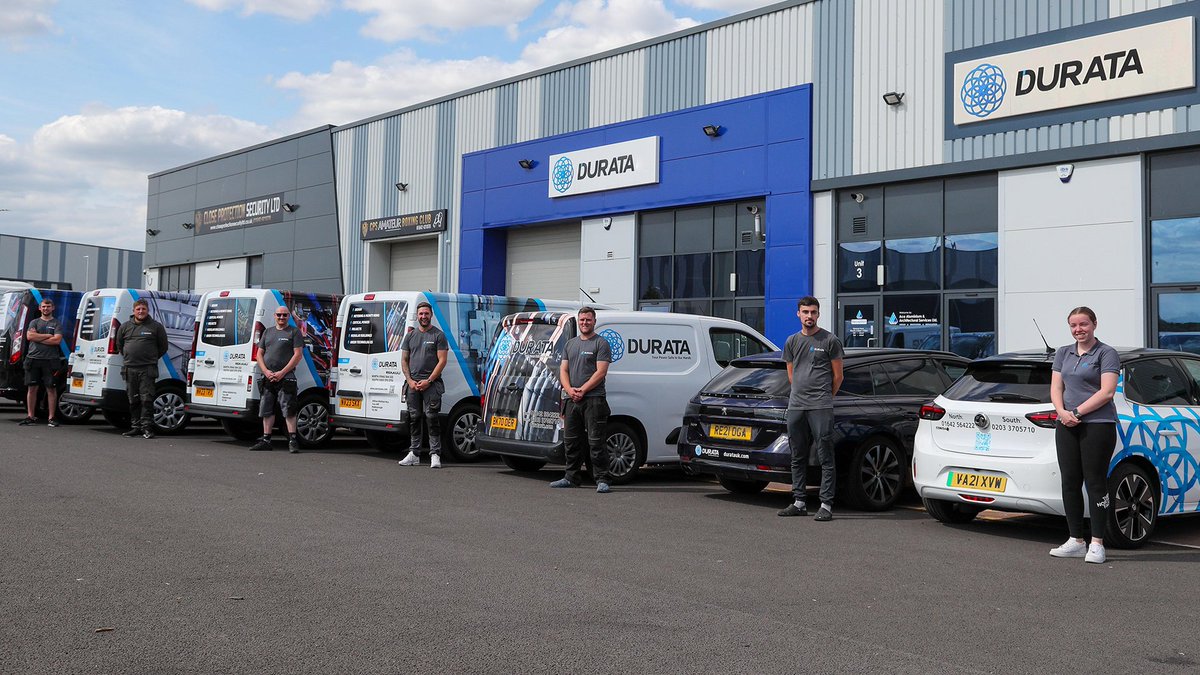 DurataUK's tweet image. Meet our upgraded fleet of vans and cars! 🔥
Meet Diego, Dora, Doris, Dougie and Dobby (Jas's Car 😂). Our new vans will be travelling up and down the UK. 🤩
#Durata🔋 #Colourscreen #Screentech #VanWrap #CarWrap