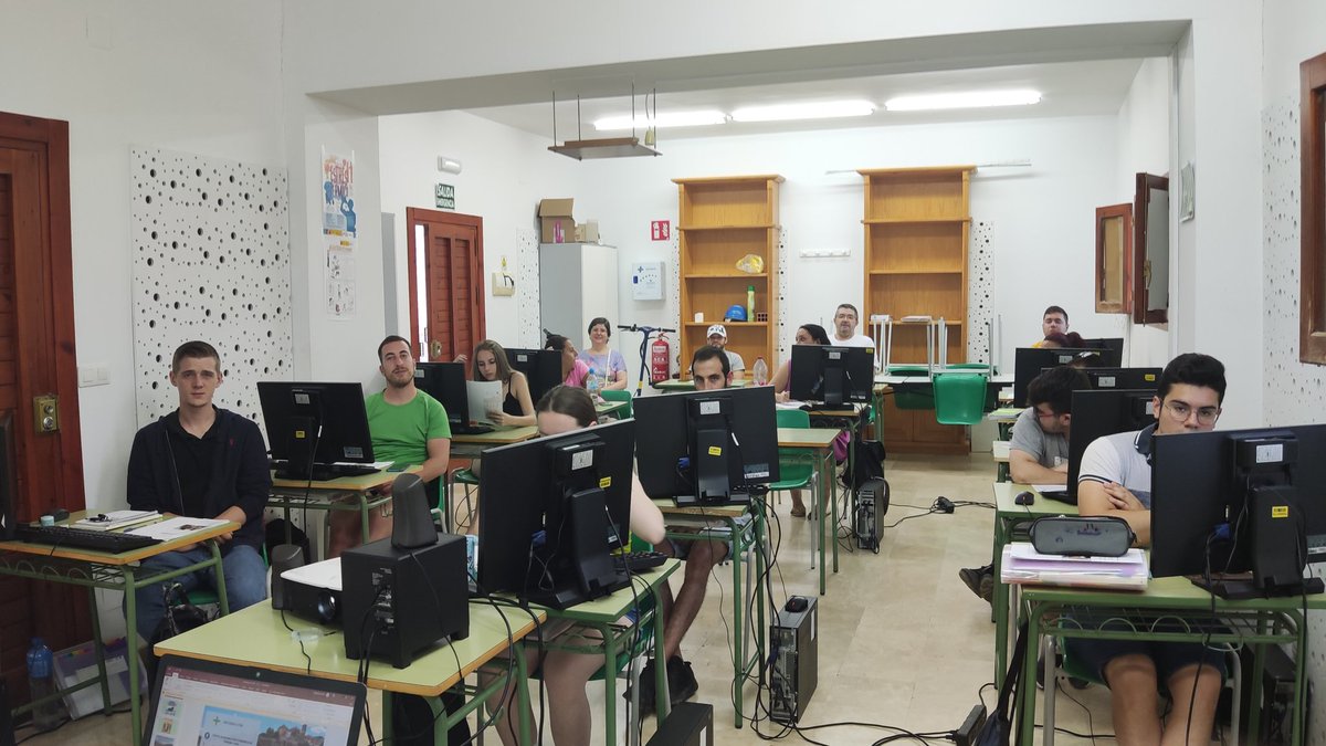 OssaCati's tweet photo. Charla sobre Recursos Municipales en materia de Empleo, Formación y Autoempleo al alumnado del PMEF https://t.co/6fbX1bAV6s