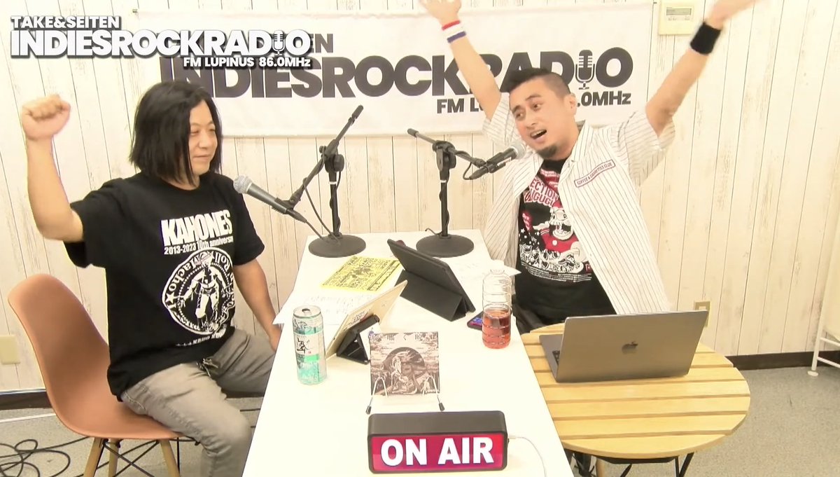 indiesrockradio's tweet photo. 今週の #インラジ はSEITENが九州ツアーで不在のため、ゲストにMUSHAxKUSHAの池田氏を招き全国ツアーの思い出トークをしました！

SHACHIとの出会い、ツアーバンドになった経緯、東京への上京などMUSHAxKUSHAのヒストリーを盛りだくさん。

見逃した方もアーカイブはコチラ👇
https://t.co/MNdsPsTJ1X https://t.co/UrHHVzf7eJ