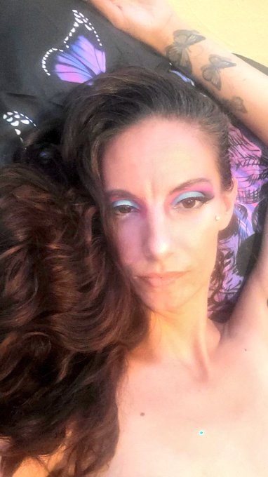 Don't forget to follow so you know when new content is released 🥰 https://t.co/3PPvhO21tU