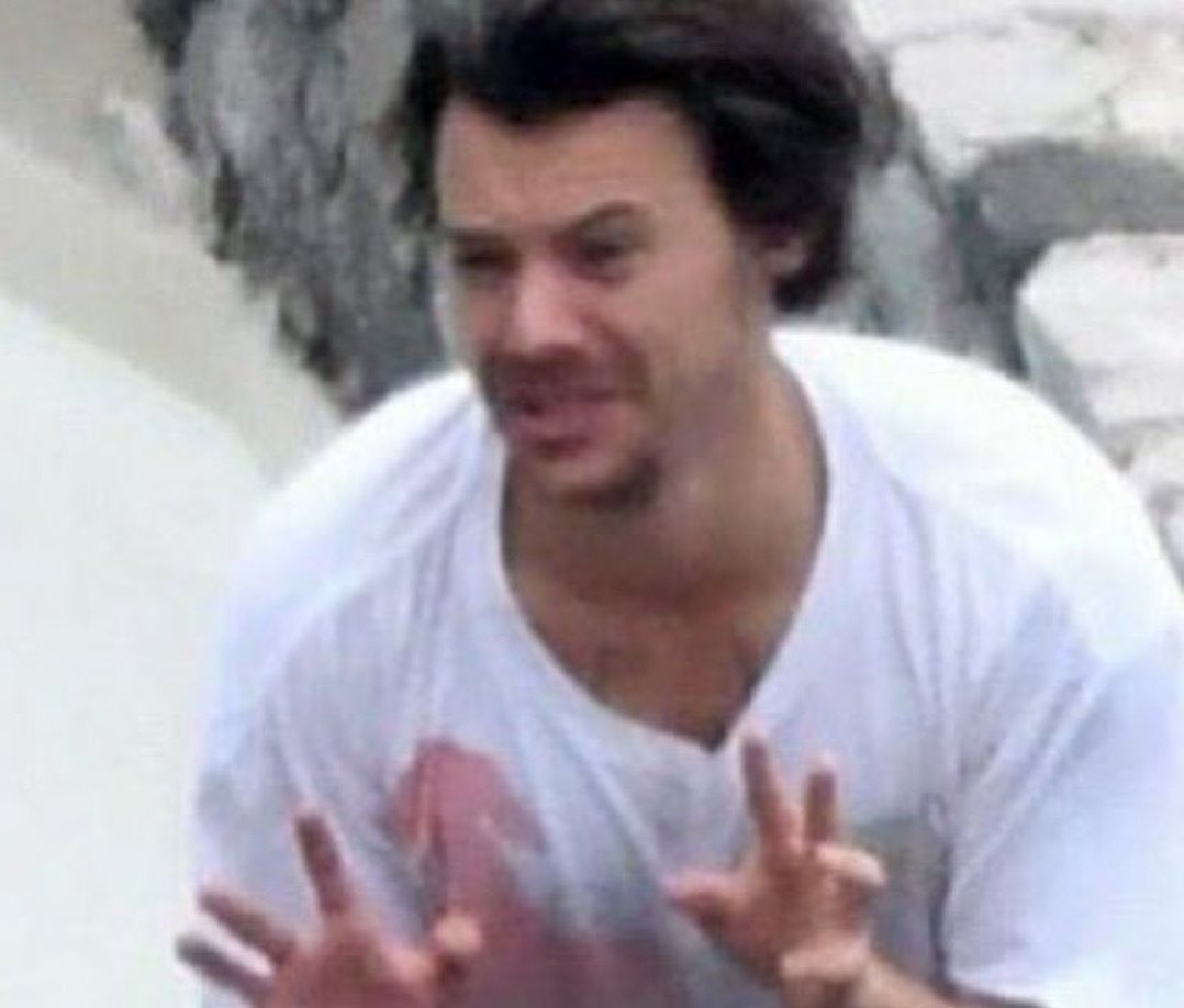 Louisgaycarrott's tweet photo. You showed up You left the
On the stage stage
Wearing almost wearing
Nothing literally nothing https://t.co/LfAl94EuCp