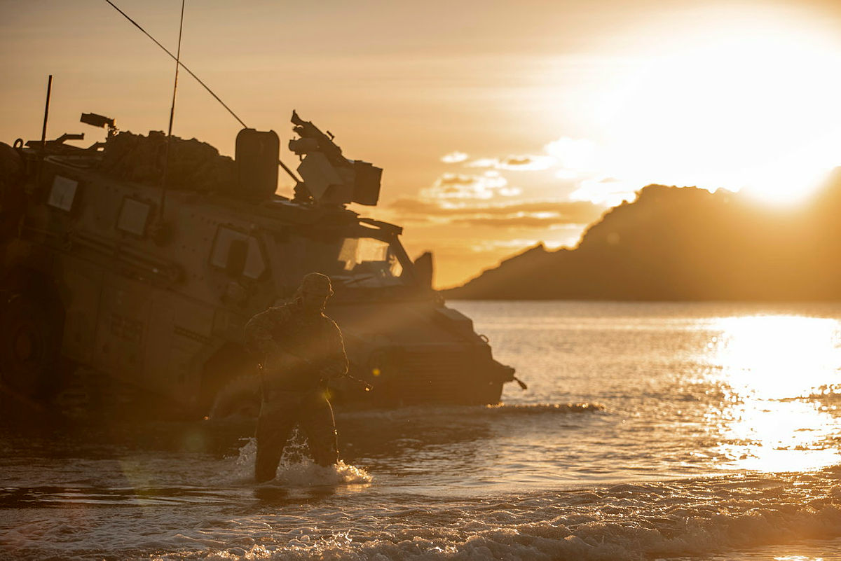 zbz555's tweet photo. A few more quality pics from #ExSeaExplorer23. Coming soon to an ADF glossy brochure, I'm sure.
https://t.co/kZEf8M6zhh https://t.co/eHGSUm1Tjt