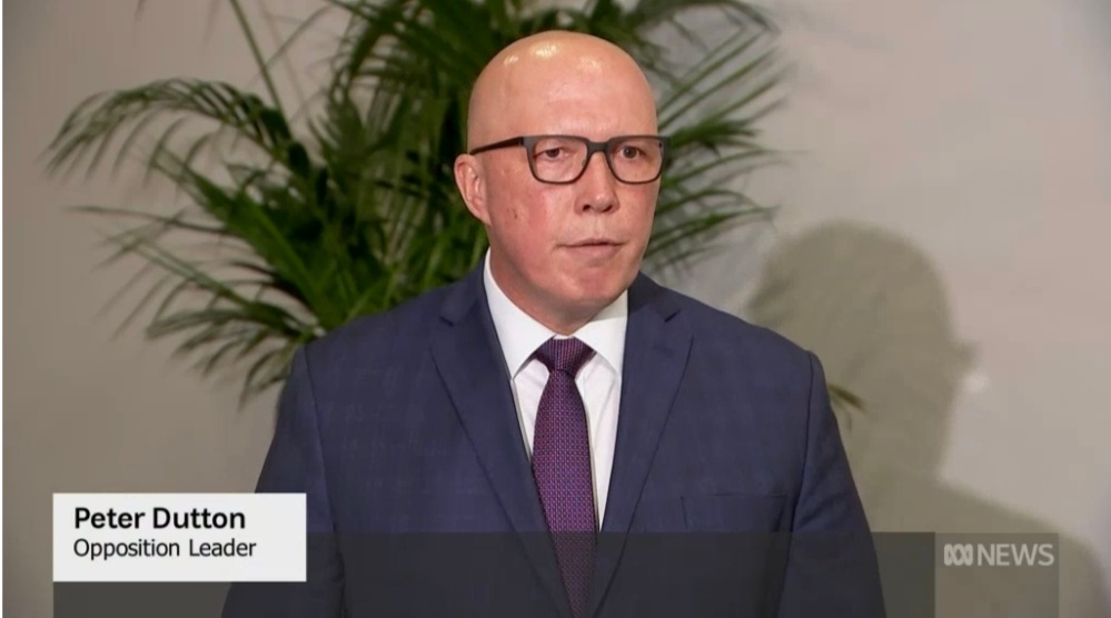 PeterWMurphy1's tweet photo. Is it now @abcnews policy to have Opposition Leader Peter Dutton appear in EVERY news bulletin, morning, noon and night, even when he has nothing of substance to say?! And for the online news stories to report his opinion first, and then report the PM's statement?! #auspol https://t.co/J37XTNMyZv
