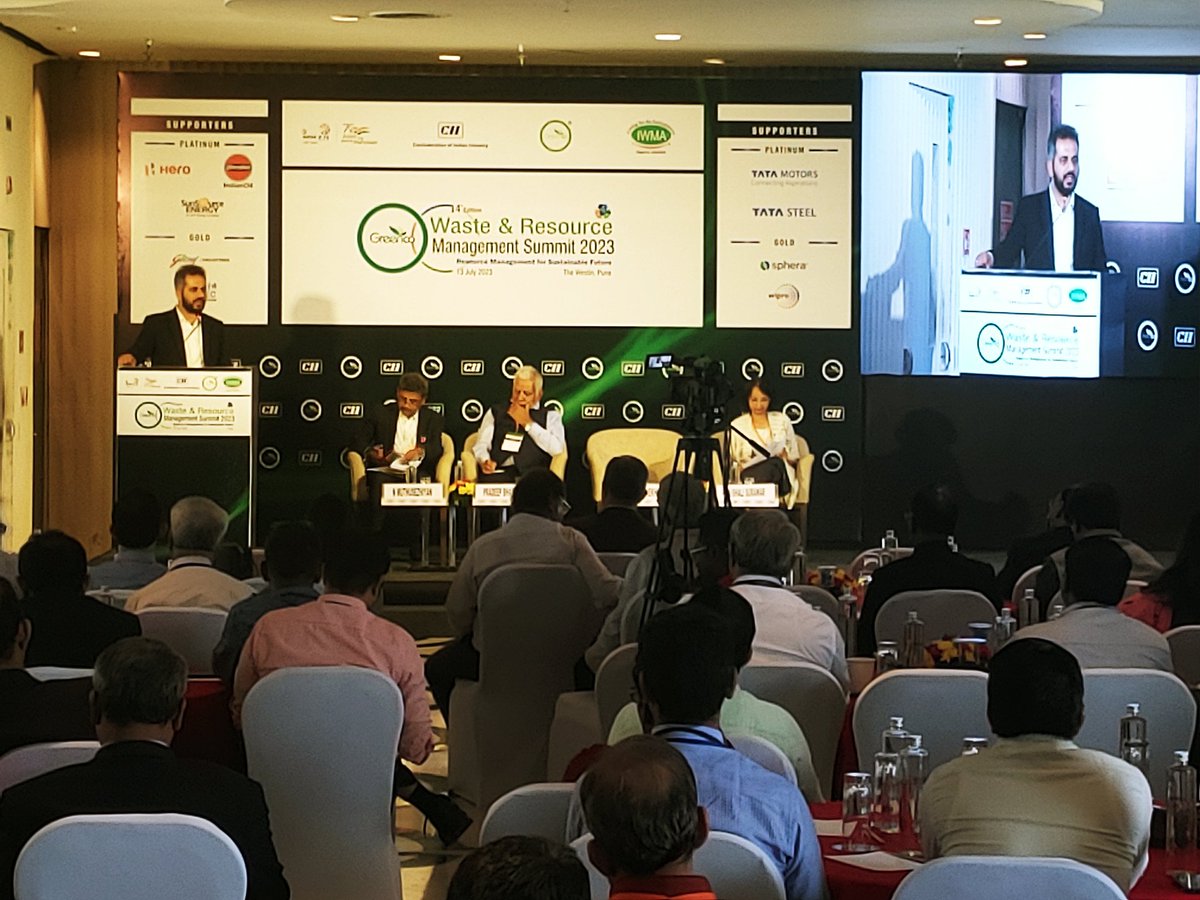 CII_GreenCo's tweet photo. Mr Shekhar Singh, IAS, Commissioner PCMP addressing the summit on Waste and Resource Management. He highlighted the transition to cleaner modes of public transportation such as electric mobility and safer accessibillity for cyclists in Pune #CII #greenco #WRMS @PCMCSarathi @Green https://t.co/kuJwrDRRjG