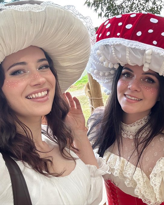 Wanna sit with us? There&rsquo;s not mushroom but we can make it work 🥰❤️🍄 https://t.co/YpIjwet0tT