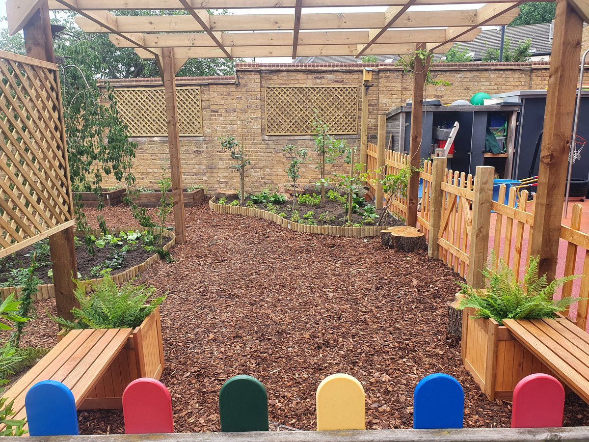 BlueLagoonGs's tweet image. We finished the Forest Garden on time and in budget! It was a joy and a pleasure working at @HaseltinePS and we can't wait to hear all about your #ForestSchool activities 🌳😊
#cleanerairforlondon #rewinding #sydenham