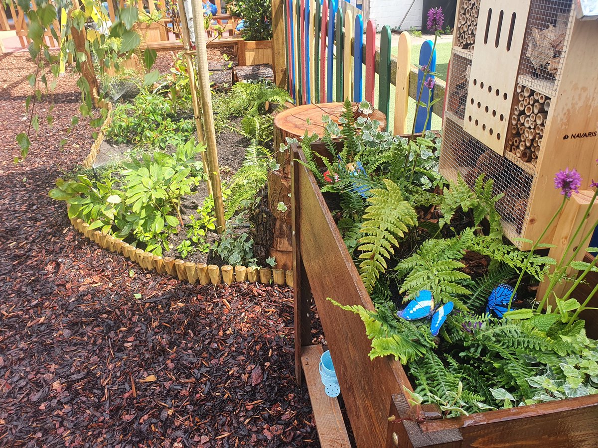 BlueLagoonGs's tweet image. We finished the Forest Garden on time and in budget! It was a joy and a pleasure working at @HaseltinePS and we can't wait to hear all about your #ForestSchool activities 🌳😊
#cleanerairforlondon #rewinding #sydenham