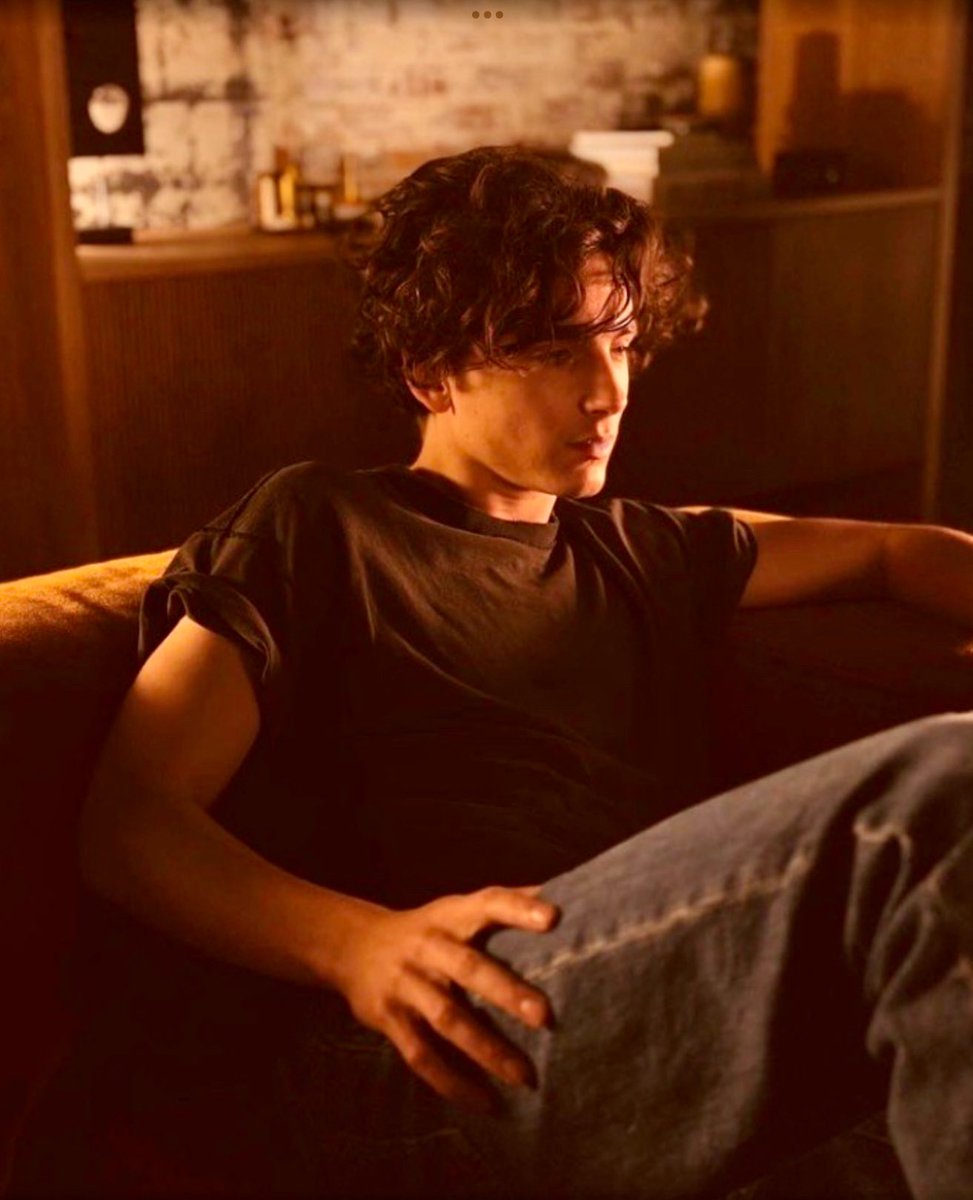 choupistick's tweet photo. When you choose the best actor of his generation, and you create a smart and VERY meaningful ad... the nomination is legitimate. #TimothéeChalamet is exceptional. So proud of him! This nomination is well deserved. https://t.co/ps8P77xYXr