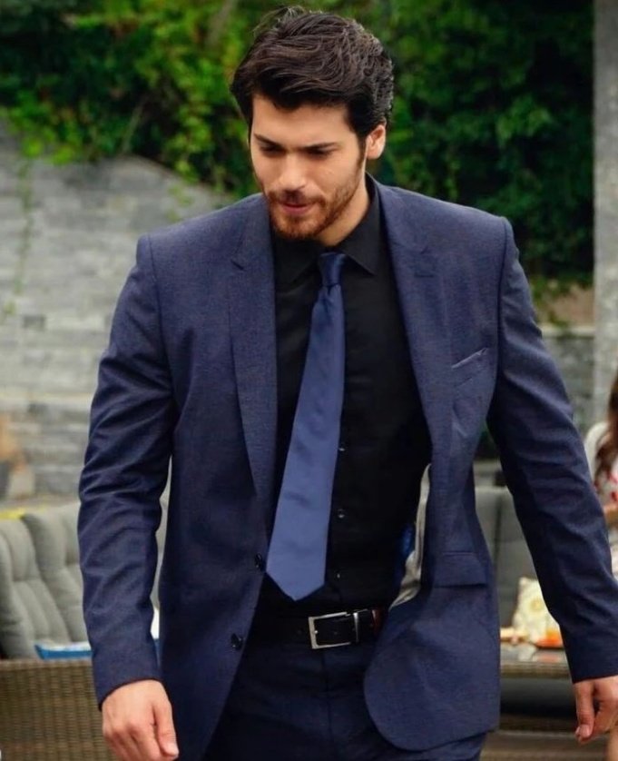 Buenos días.  🌬🍀

#CanYaman♡