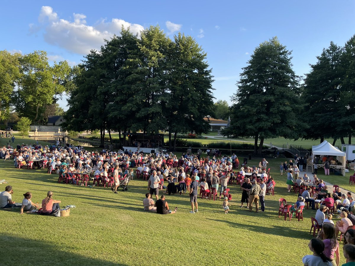 Guinguette consacrée à Brassens dans le cadre de la saison culturelle de Rou-Marson
Un vrai et grand moment de partage(s) et de convivialité …