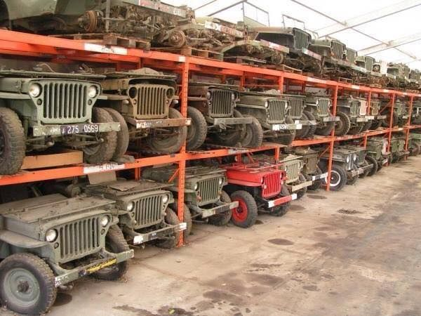 Şimdi size tuhaf bir meseleyi anlatacağım. Bu yazıda bir yere muhalefet yok ama sorgulama var. Arkadaşlar hiç sordunuz mu ya da sorguladınız mı? bilmem. Yerli otomobilimiz TOGG hayli üst segment ve hitap ettiği kitlenin adedi son derece dar. Peki daha alt müşteri grubu neye