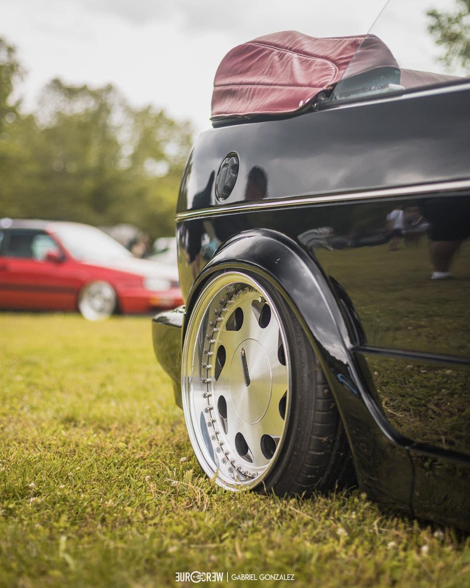 EpicDubs's tweet photo. π Details
#VW #Volkswagen #Mk1 #VR6 #Mk1Cabby #GolfCabrio #SplitWheels #Stance #DubLife https://t.co/cA9YxCDUwR