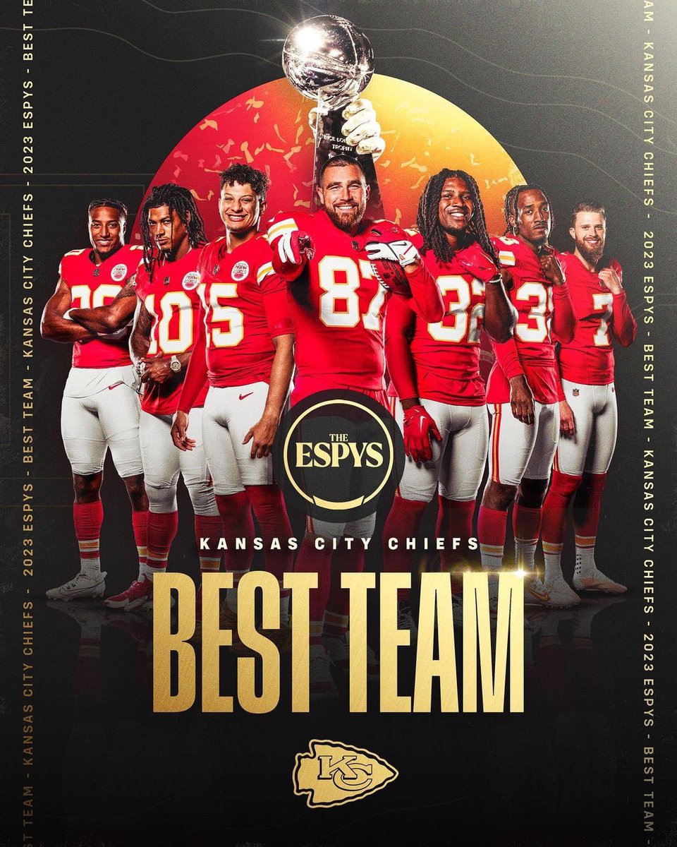 RealDjKc's tweet photo. YOU SEE US🏈🏈🏈 https://t.co/BFKOX6IS21