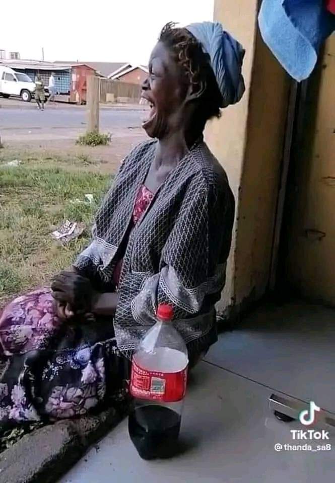 Waze wangiqeda Mroza,nestori sompristi webantu .....#ukhoziFMVabs