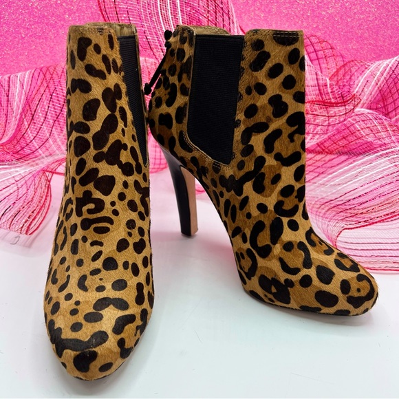 So good I had to share! Check out all the items I'm loving on <a href="/Poshmarkapp/">Poshmark</a> #poshmark #fashion #style #shopmycloset #dooneybourke #furla #dianevonfurstenberg: posh.mk/a6qDEmMooBb