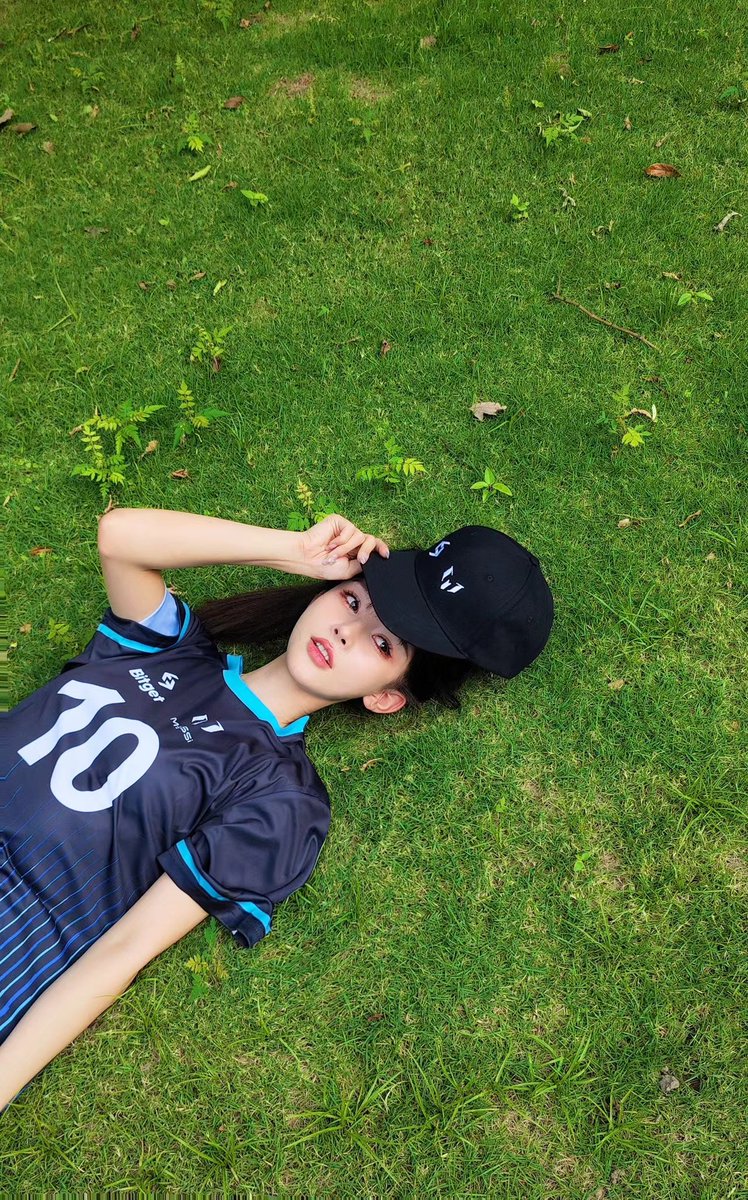 Bitget&amp;BoleJobs社区给大家派送好礼啦！
努力赚钱的同时还要照顾好自己的心情和家庭～
1⃣️关注@tiffanyLiubg @bitget_zh <a href="/bolejobs/">BoleJobs</a> 
2⃣️@三个好友并转发评论
3⃣️注册：partner.bitgetapp.com/bg/8y1y6409168…
⚠️截止时间7.20日⚠️

抽3位用户送bitget周边大礼包