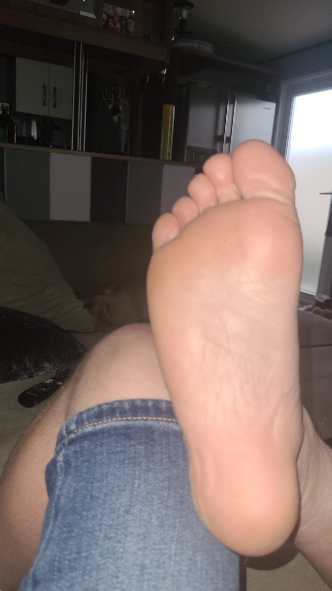 Londonmaster12's tweet photo. Who's up for a good ole huff
#findom 
#poppersfag 
#cashfag 
#Skypedrain 
#cashmaster https://t.co/BEHsCpybtx