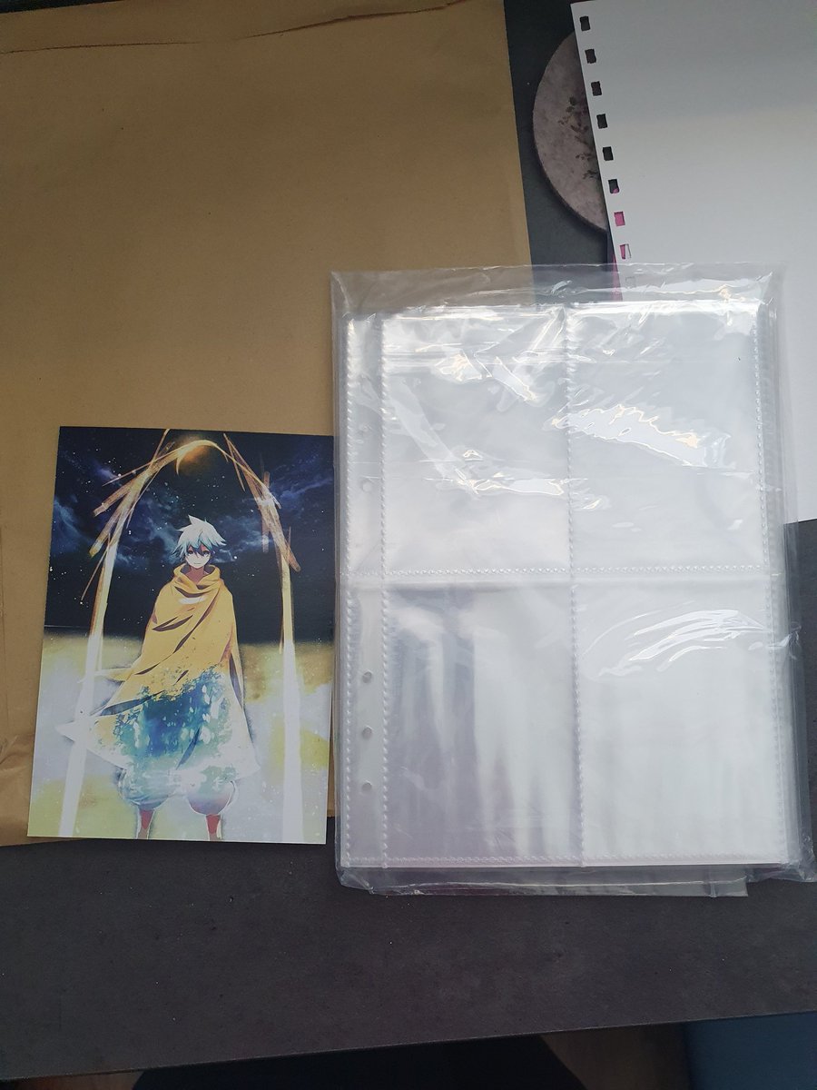RaidenCorvus's tweet photo. Ehm Amazon? Ich habe Hüllen für Postkarten bestellt ... ehm ja gut! Dann halt nochmal xD"
#amazonfails https://t.co/0BlsarcgWW