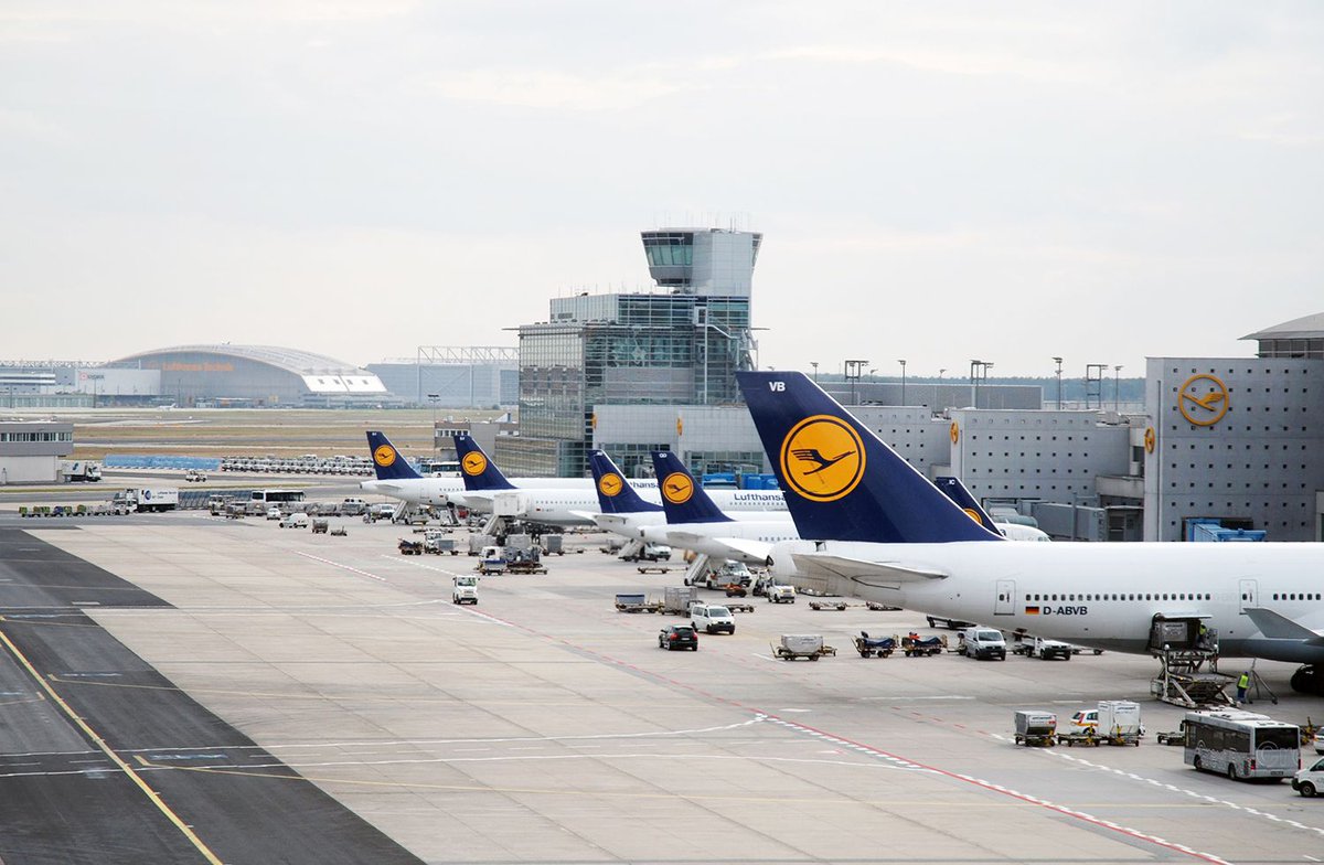 aktiennews_com's tweet image. akt.ie/w6f Reisefieber trotz steigender Preise &amp;amp; Klimawandel! Flugverkehr erreicht Rekordhoch. #Reiselust #Flugreisen #Nachhaltigkeit #Klimawandel