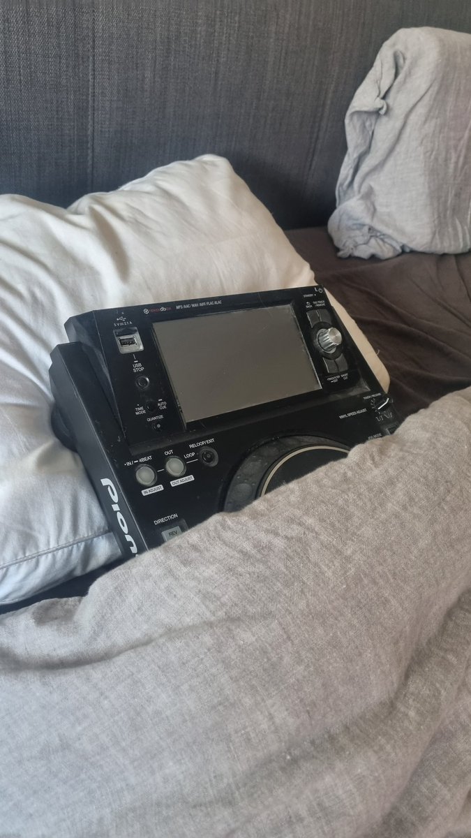 Space Prince tweet media