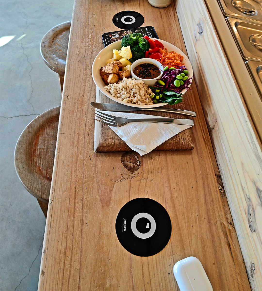 Opencharge's tweet photo. Nourish'd Café &amp; Juicery - Plant-based café and online lifestyle brand offering delicious healthy food in Cape Town.
#vegancafe #nourishd #opencharge https://t.co/9dXUYlT0ut