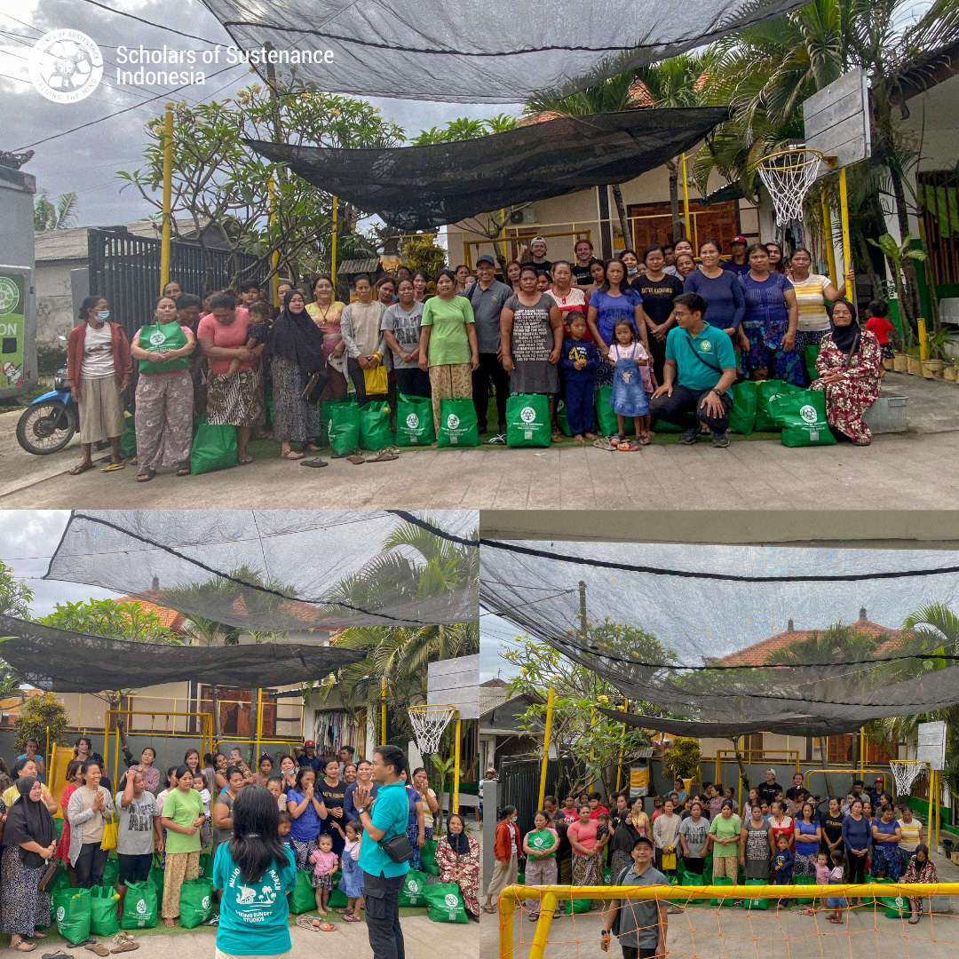 SOS_Bali's tweet photo. Incredible morning! Just distributed 50 food packages at the Suwung landfill.  And guess what? We added fresh fruits for that extra vitamin boost! Such a heartwarming experience with joyful and appreciative souls. Can't wait for our next mission! Stay tuned! #SOSBali #community https://t.co/NWPcGZbiHj