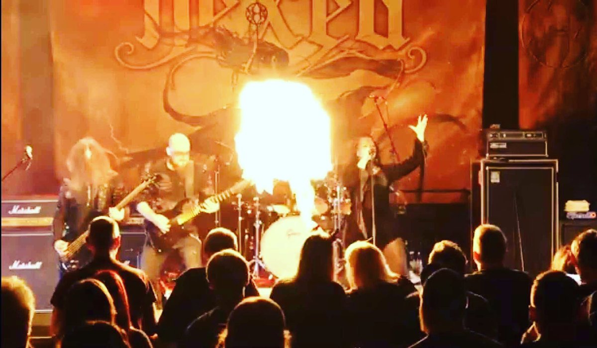 🔥HEXED - SYMPHONY OF TRAGEDY (Official Live Video) youtu.be/Qby1DveudWQ via @YouTube #hexed #hexedmetal #skullstrings #solarguitars #valeton #bareknucklepickups #trondheimaudiodevices #concertsalive #jeffkellermanagement #musicvideo #metal #metalqueens