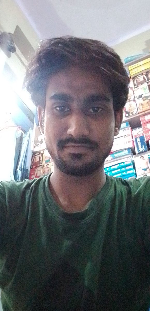 ArsiShakir's tweet photo. @Tina__Yadav__ @DearDilRomance Ye kiski hai https://t.co/YoULP233S8
