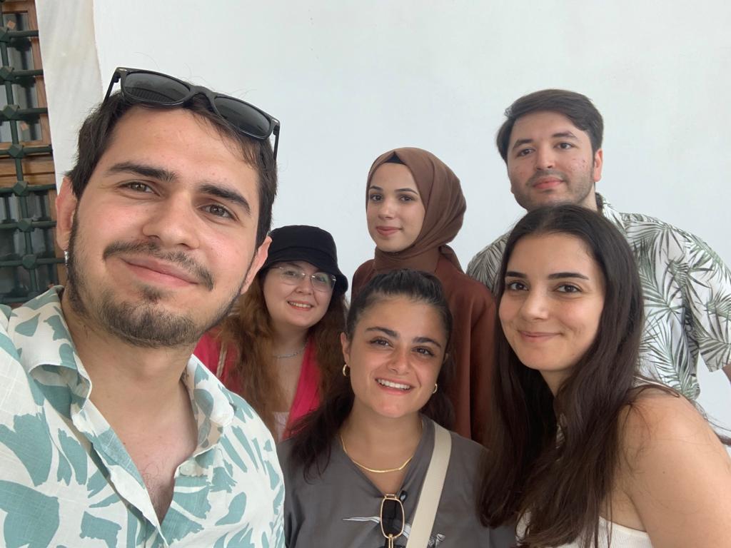 indexgrup's tweet image. Anadolu’nun Genç Yüzü Bilişimle Aydınlanıyor staj programımız kapsamında İstanbul kültür turumuzu gerçekleştirdik. ✨✨

Çok keyifli geçen turumuzda İstanbul’un kültürel zenginliklerini hep birlikte ziyaret ettik. 🤗

 #indexgrup #kulturturu #stajprogramı #anadolunungencyuzu