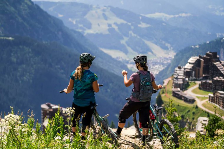 SeeLesArcs.com tweet media