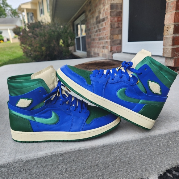 cnmparker's tweet photo. So good I had to share! Check out all the items I'm loving on @Poshmarkapp #poshmark #fashion #style #shopmycloset #jordan: https://t.co/b5V4UZVYIF https://t.co/otRX17Jr0y