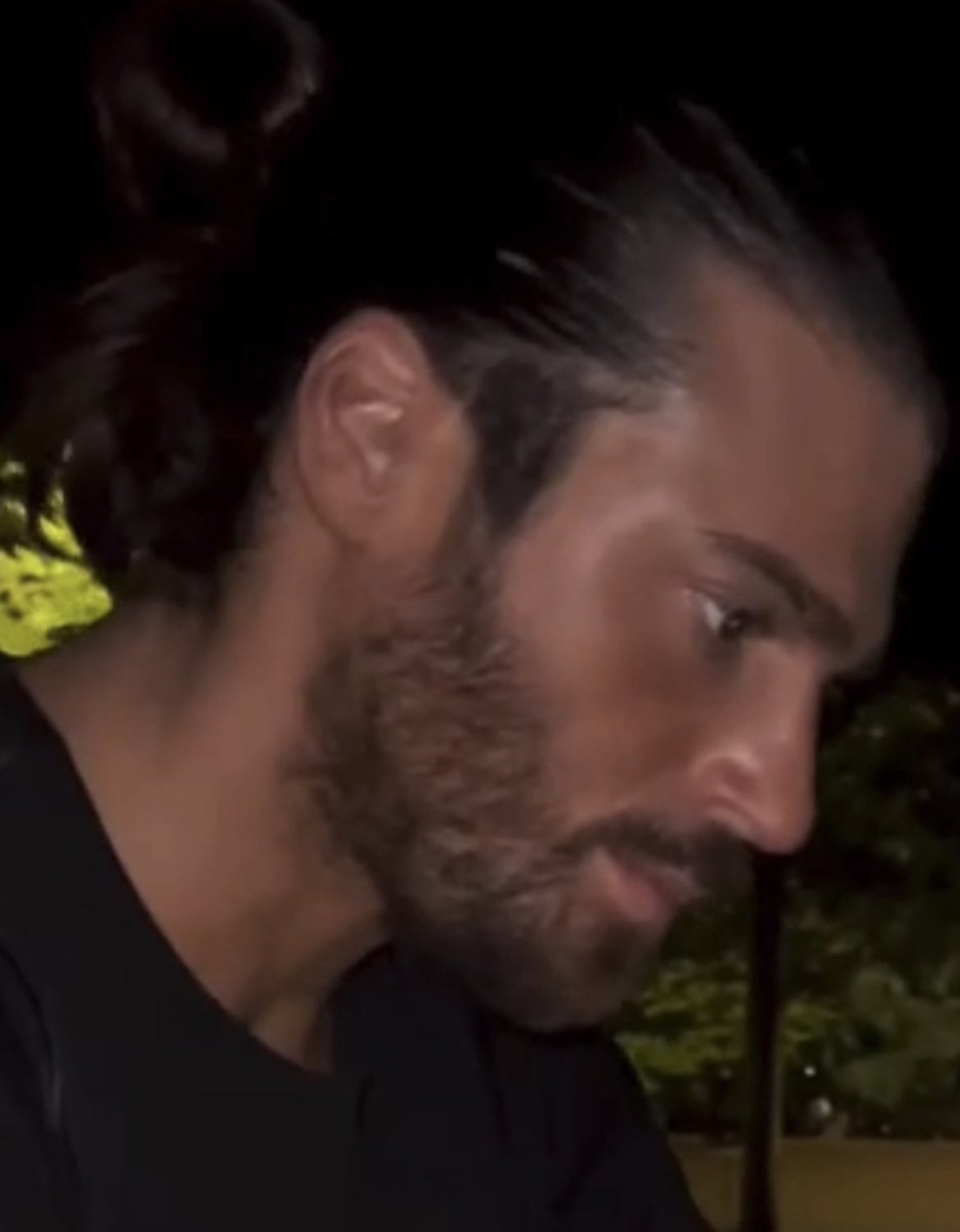 Günaydın 🌎!
En la vida hay tiempo para todo, menos para rendirse. Vamos a x el jueves. Feliz día 😊😍😘

I ❤️ CANYAMAN
#CanYaman