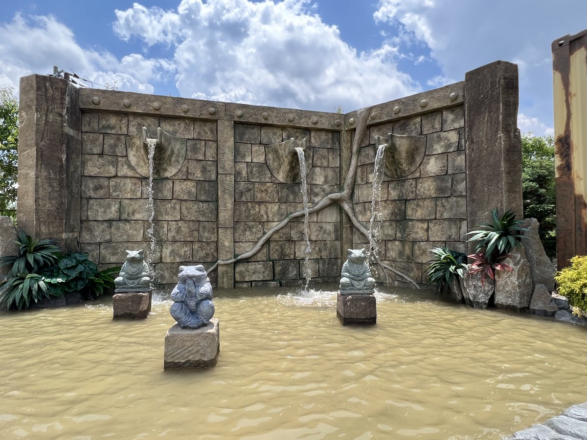 studioshift's tweet photo. 河口湖石の博物館7月20日オープン。トレジャーをイメージし屋内外で宝探し!子供は砂場宝石探し、ワンランク上の宝石探しも。新しい遊び場！#河口湖石の博物館 #河口湖 #富士五湖 #河口湖観光 #富士山 #スタジオシフト #スタジオシフト深澤竜也デザイン事務所 #デザイナー深澤竜也 #山梨県 https://t.co/jggzbWPx8N