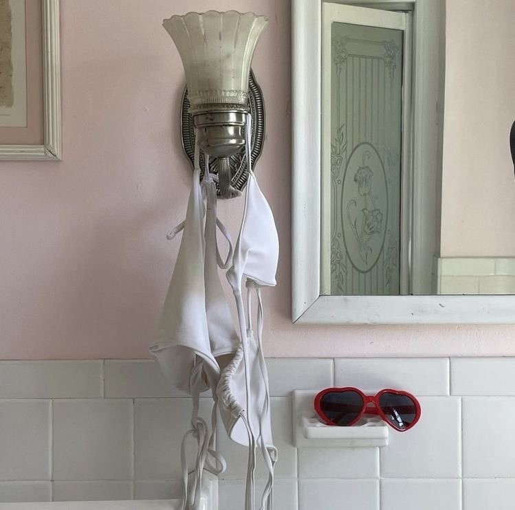 COSMICBLXSS's tweet image. july 13