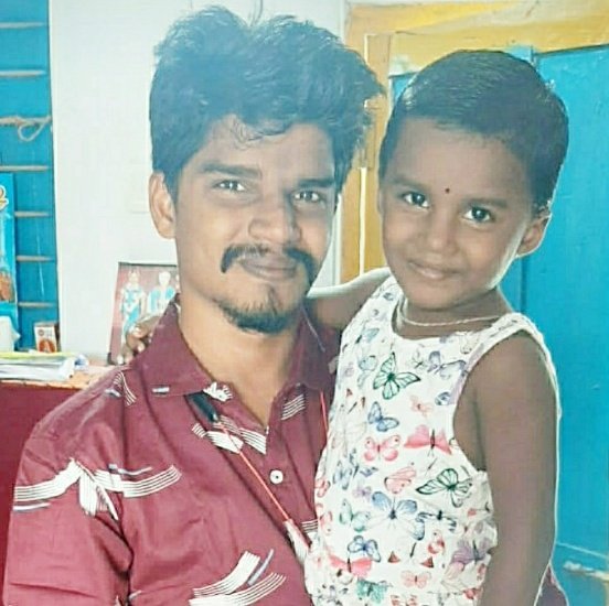 BanuY18's tweet photo. @Siva_Kartikeyan hai 😊I miss😞😞😞😘😘😊😊😊 you so much😊😊😊 subiksha ungga pik fan https://t.co/VVRbwbDMca
