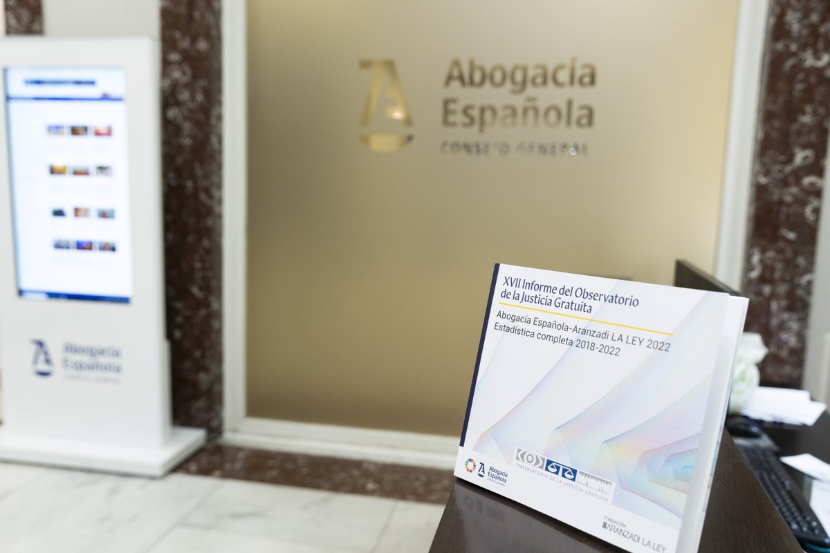 El #ObservatorioJG es un informe anual elaborado por un equipo multidisciplinar de expertos que analiza la situación de la #JusticiaGratuita y del #TurnoOficio en España.
💻Consúltalo y descargarlo AQUÍ⬇️
abogacia.es/wp-content/upl…