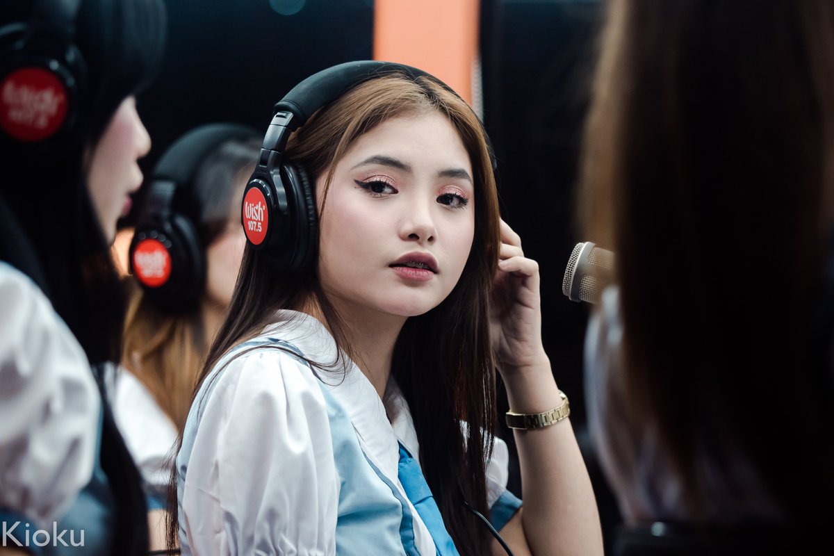 haruhiyuu's tweet photo. [2023.07.11] MNL48 Amy
「 Wish Bus - Cubao 」 

MNL48 WISHBUS PPOPCON 2023
#MNL48onWishBus #MNL48 #MNL48Amy
@mnl48official https://t.co/CYIPuMTXhW