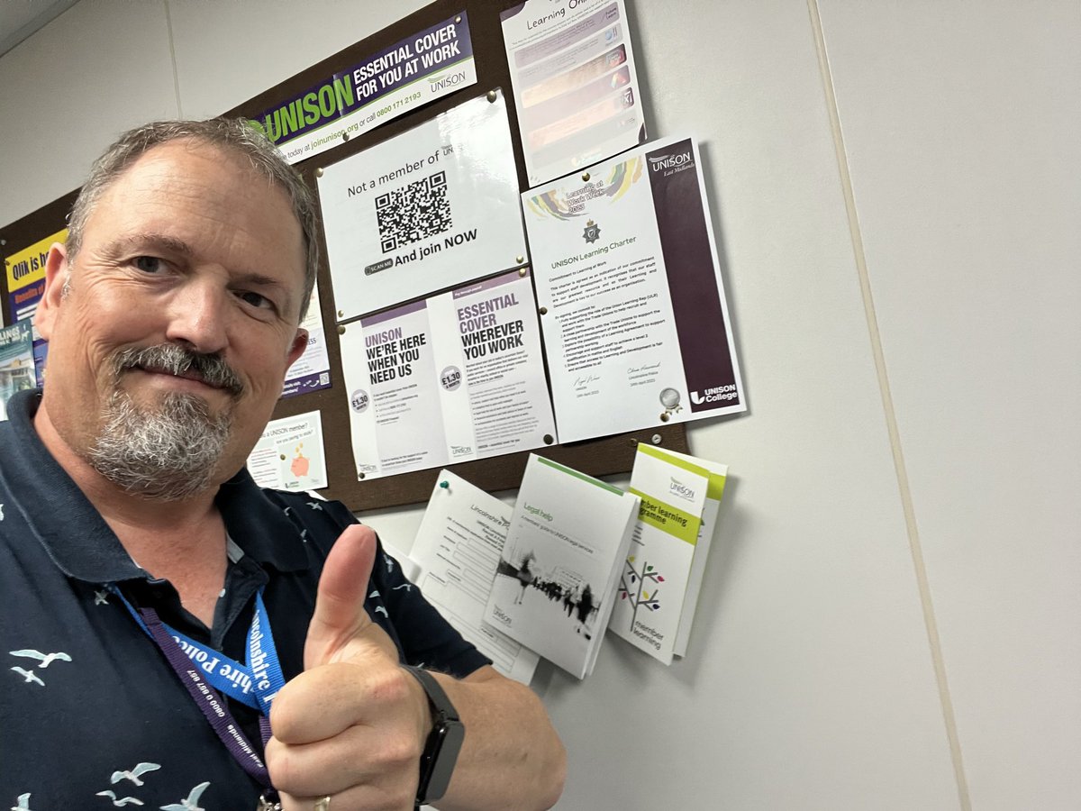 LincsPolUNISON's tweet photo. Hope it’s a good day for everyone @LincsPolUNISON @UNISONEastMids 👊 You can’t beat a good @unisontheunion #NoticeBoard especially with our @unisonlearning Learning Charter on the board @UNISONEMidsLMD https://t.co/hL6qlAx4Tu