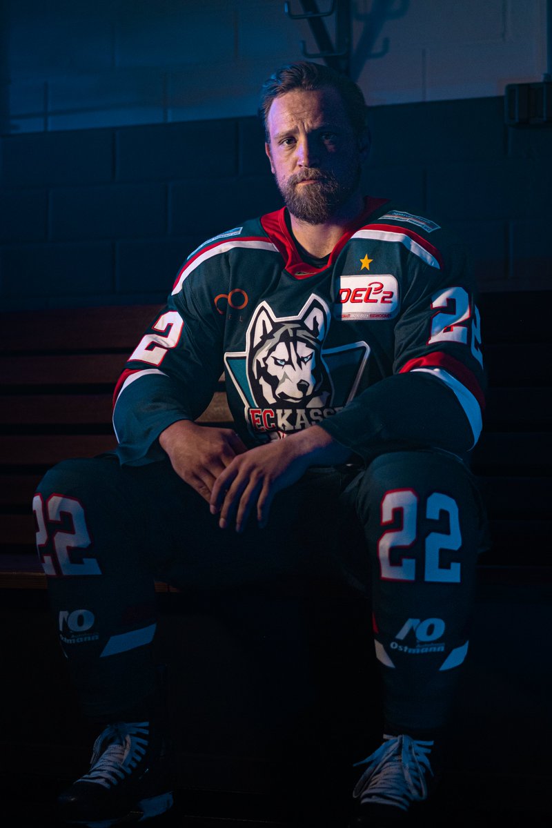 ECKASSELHUSKIES's tweet photo. 💥 𝑯𝑬𝑹𝑬 𝑰𝑻 𝑰𝑺 🤩 🔵🔴

 𝙃𝙐𝙎𝙆𝙔 𝘿𝙍𝙀𝙎𝙎 2️⃣3️⃣ | 2️⃣4️⃣ 💥 

Stolz präsentieren wir unser neues Trikot für die Saison 2023/24! Sichert euch jetzt eurer Jersey im Onlineshop ➡️ LINK in unserer STORY 🔗 oder unter https://t.co/DrOsVlYNKg🛒 

#trikot #2023 #2024 https://t.co/DC43unTA45