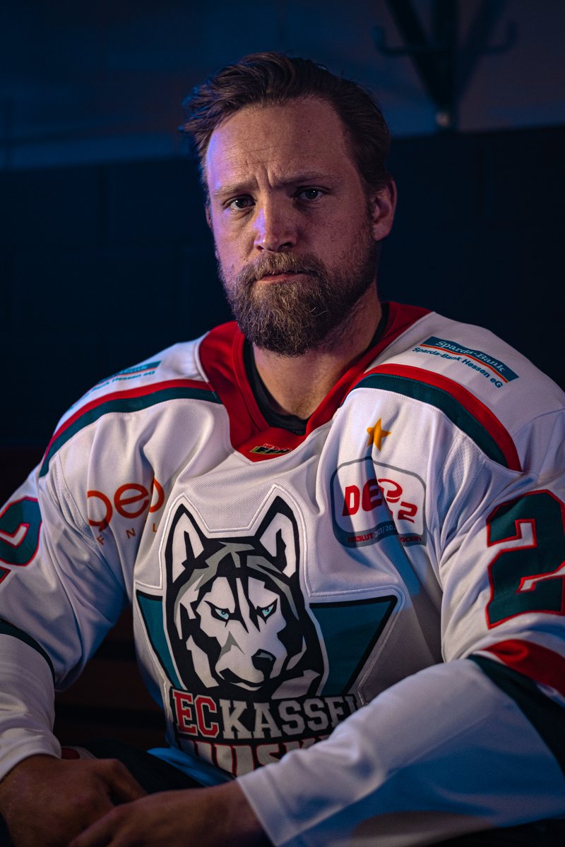 ECKASSELHUSKIES's tweet photo. 💥 𝑯𝑬𝑹𝑬 𝑰𝑻 𝑰𝑺 🤩 🔵🔴

 𝙃𝙐𝙎𝙆𝙔 𝘿𝙍𝙀𝙎𝙎 2️⃣3️⃣ | 2️⃣4️⃣ 💥 

Stolz präsentieren wir unser neues Trikot für die Saison 2023/24! Sichert euch jetzt eurer Jersey im Onlineshop ➡️ LINK in unserer STORY 🔗 oder unter https://t.co/DrOsVlYNKg🛒 

#trikot #2023 #2024 https://t.co/DC43unTA45