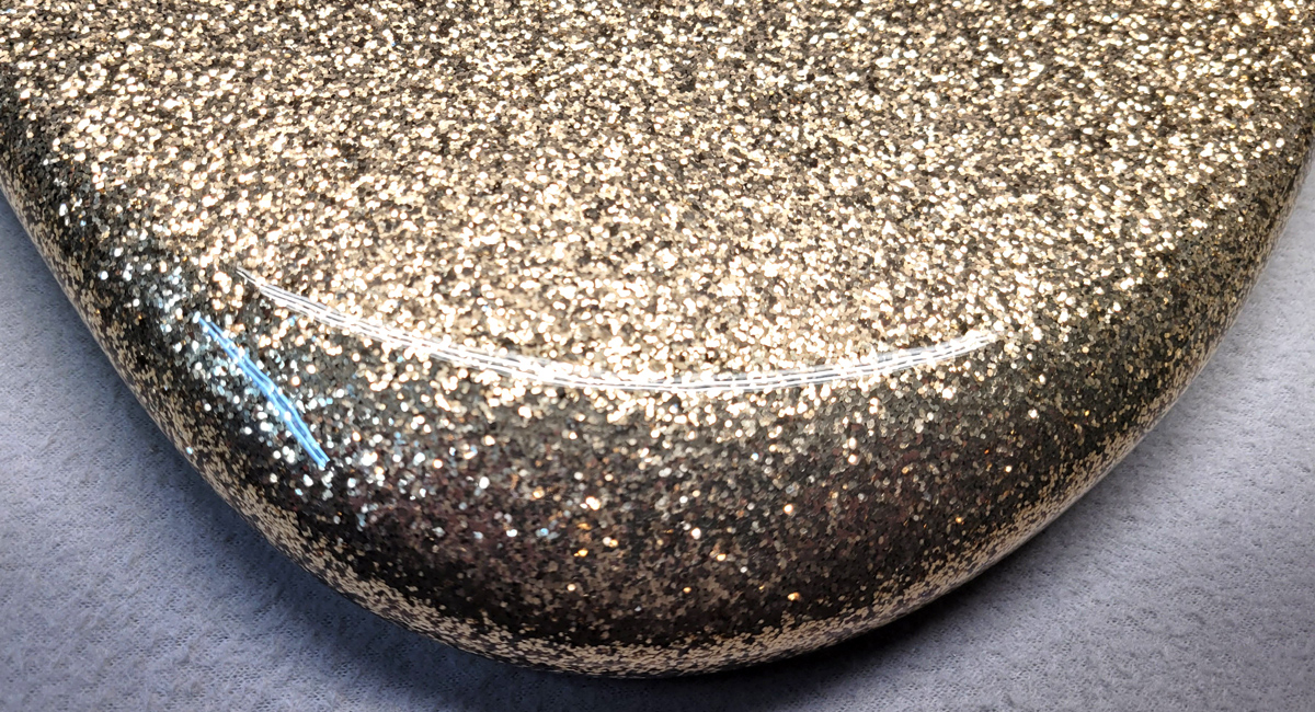 GuitarPaintGuys's tweet photo. Champage Metal Flake - Shipping out! 

https://t.co/HoixSpnfbT

#GuitarPaintGuys #guitarfinishing #guitarpainting #guitar #luthier #metalflake #sparkle #guitarplayer #music #rocknroll https://t.co/8nLGqOyY4q