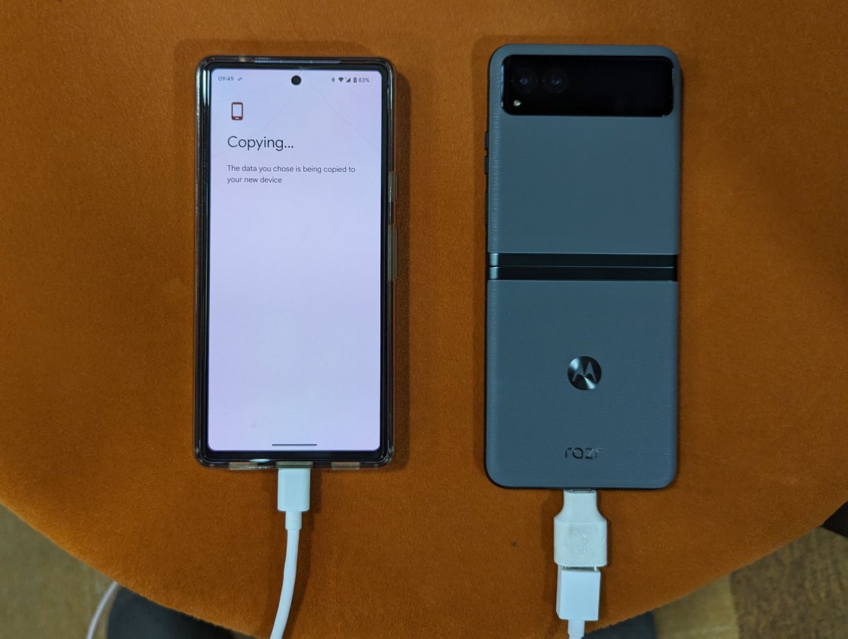 praaatiiik's tweet photo. Well, I MADE the switch to the base Moto Razr 40!📲
Any questions do let me know?? 👇

I'll answer here or cover in the video seperately. https://t.co/XAV9k6F4Vh