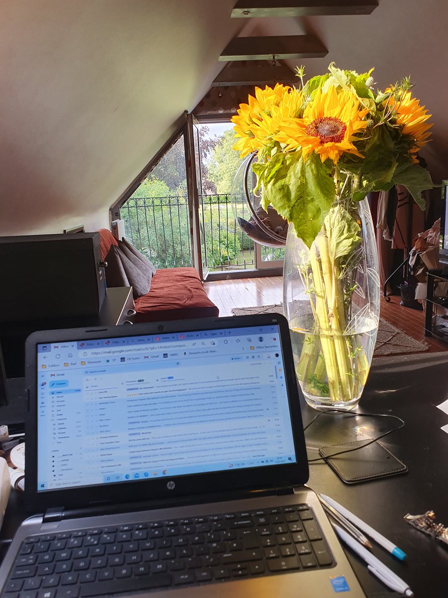 Models Of Diversity on Twitter "Good morning 🙏🏻 Bust day at MOD HQ