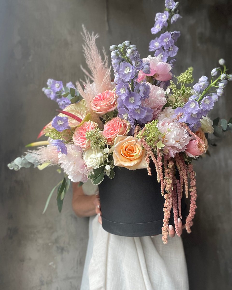 Vinetta Flower Gallery tweet media