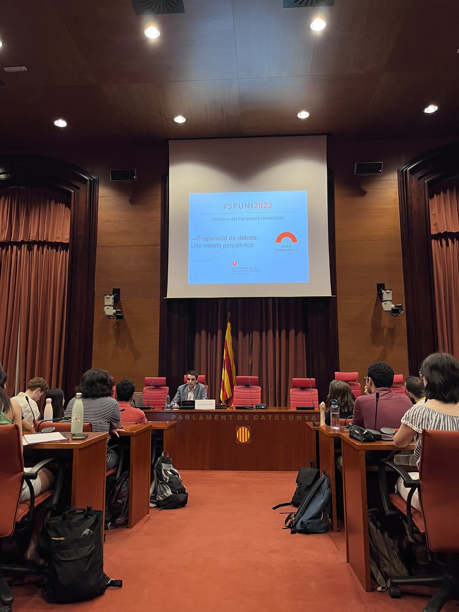 spuni2023's tweet photo. Bon dia! Matí de debats a la #Spuni2023. El Dr. @serrat_jordi (@uvic_ucc), n’explica les claus https://t.co/A03tTlRzYB