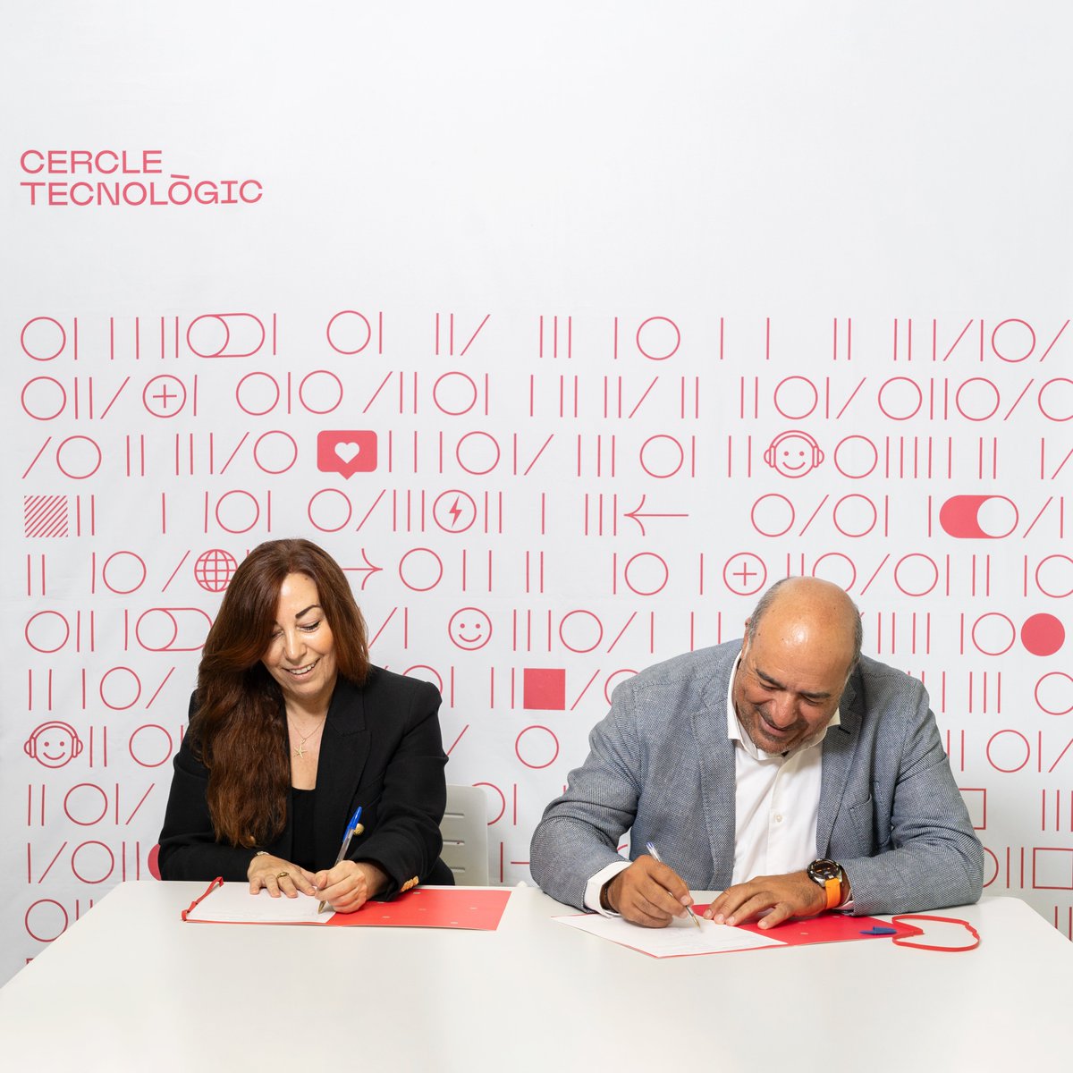 🤝 <a href="/Dynatrace/">Dynatrace</a> entra a formar part del Cercle Tecnològic.

L'empresa, entre els seus serveis, ajuda a modernitzar i automatitzar les operacions al cloud i entregar software amb més rapidesa i seguretat; garantint experiències digitals perfectes.