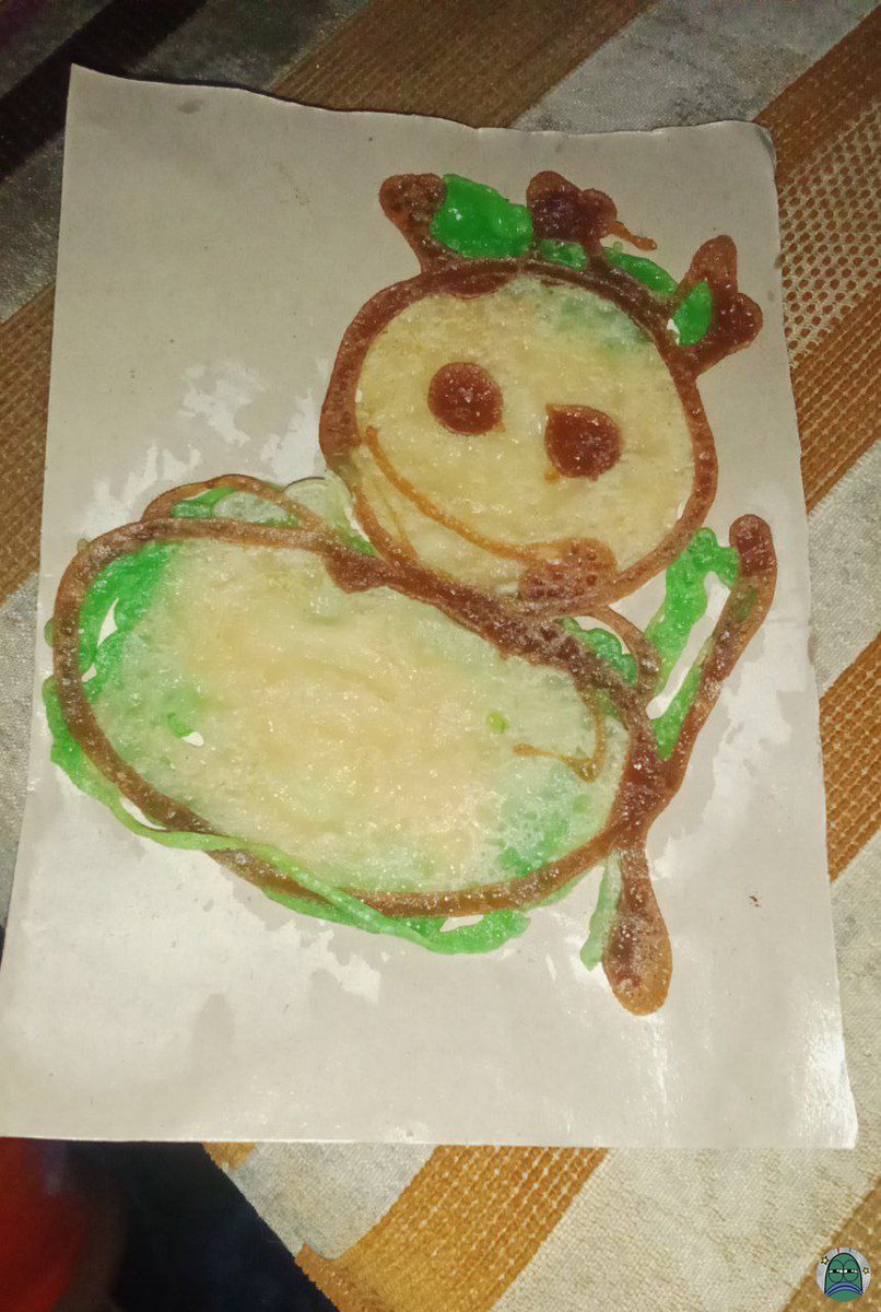 💚 guys adekku jajan beginian terus kata dia, ini tuh dia rikwes gambar mixue ke abang abang nya. tapi dia mewek sekarang gmw makan jajajanannya gegara ak ledelin mixue nya mirip pocong.. tapi emang mirip pocong gasi 😭😭